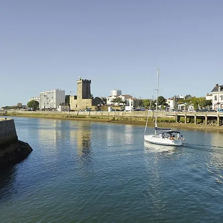 Holiday home Maison De Famille Pour 6 Personnes Les Sables-d'Olonne