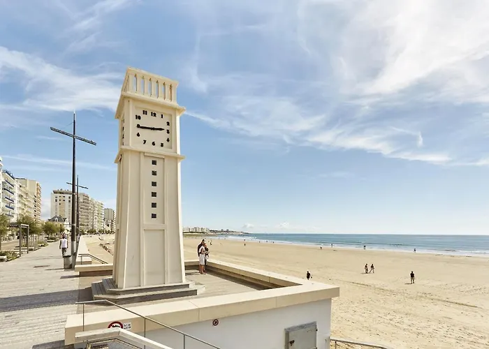 度假居 Maison De Famille Pour 6 Personnes 莱萨布勒-多洛讷