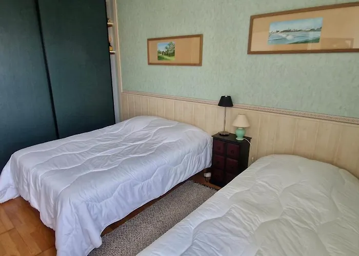 Maison De Famille Pour 6 Personnes 度假居 莱萨布勒-多洛讷